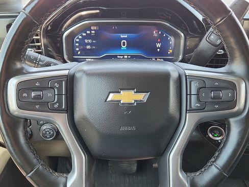 Used 2025 Chevrolet Silverado 2500 LT AWD/4WD image 19