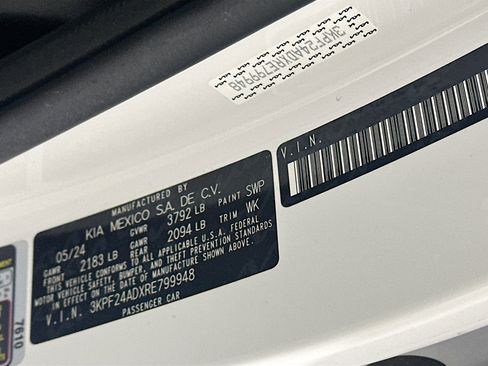 Used 2024 Kia Forte LXS image 12