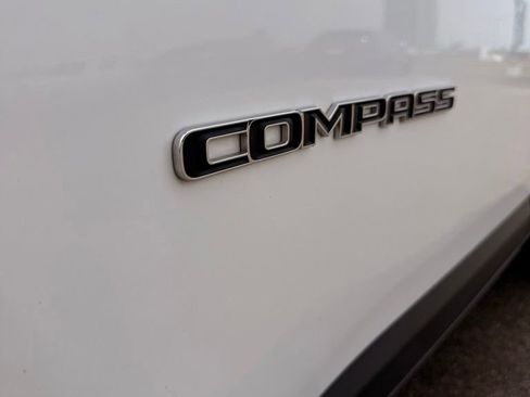 Used 2025 Jeep Compass Limited AWD/4WD image 10