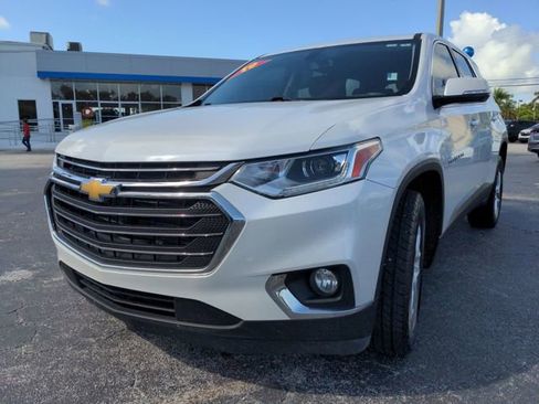 Used 2019 Chevrolet Traverse LT FWD image 9