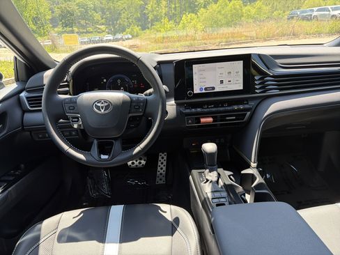 Used 2026 Toyota Camry SE w/ Convenience Package FWD image 22