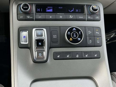 Used 2022 Hyundai Palisade Limited image 21