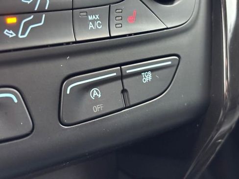 Used 2017 Ford Escape Titanium image 29