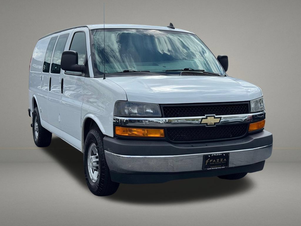 Used 2021 Chevrolet Express 2500 w/ Driver Convenience Package RWD image 10