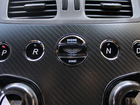 Used 2014 Aston Martin Vanquish Coupe RWD image 17