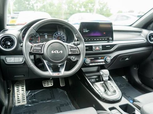 Used 2023 Kia Forte GT-Line w/ GT-Line Premium Package FWD image 13