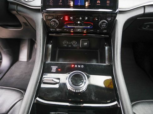 Used 2023 Jeep Grand Cherokee L Limited w/ Luxury Tech Group II image 20