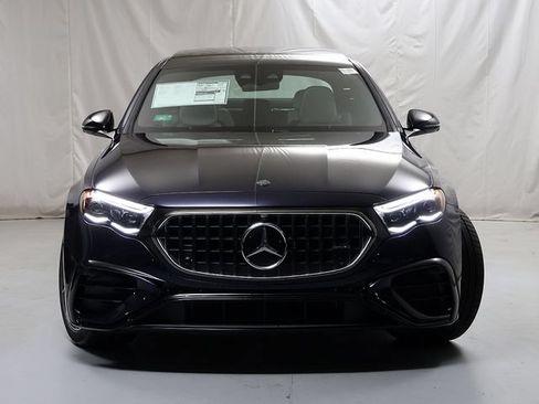 New 2026 Mercedes-Benz E 53 AMG e 4MATIC Sedan image 5