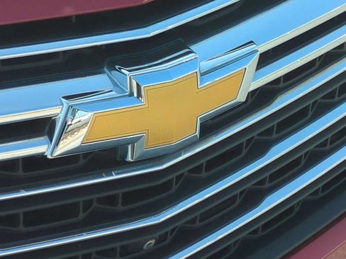 Used 2023 Chevrolet Traverse LT FWD image 29
