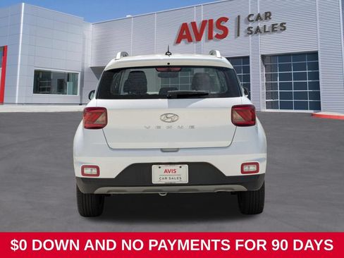 Used 2025 Hyundai Venue SEL FWD image 7