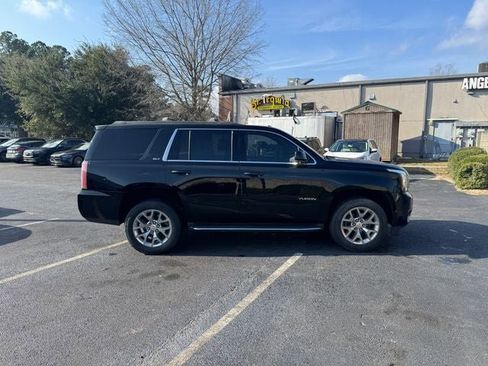 Used 2018 GMC Yukon SLT image 9