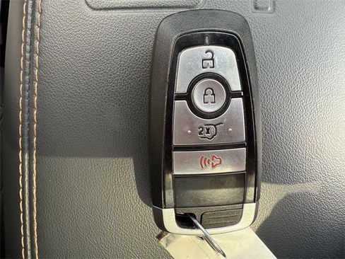 Used 2022 Ford Mustang Mach-E GT image 27