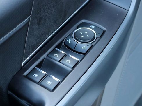 Used 2024 Ford F150 XLT w/ Mobile Office Package image 17