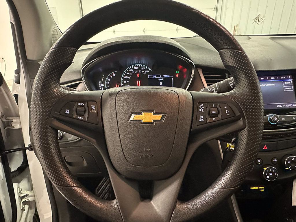 Used 2020 Chevrolet Trax LS w/ Tint and Cruise Package FWD image 27