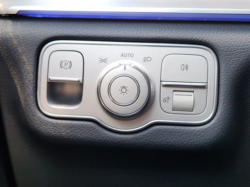 Certified 2025 Mercedes-Benz GLS 450 4MATIC image 15