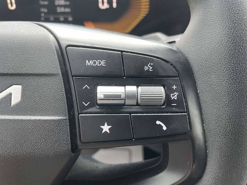 Used 2025 Kia K4 FWD image 25