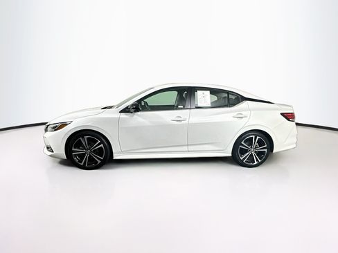 Used 2023 Nissan Sentra SR w/ SR Premium Package FWD image 4