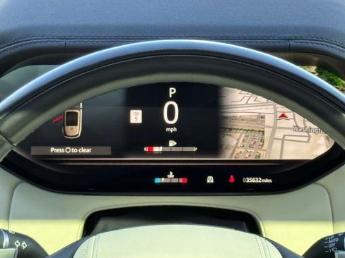 Used 2023 Land Rover Range Rover SE image 3