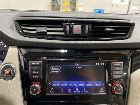 Certified 2022 Nissan Rogue Sport SV image 20