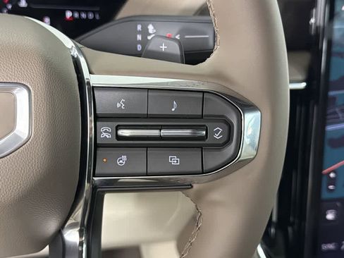 New 2026 GMC Yukon XL Denali w/ Denali Reserve Package image 30