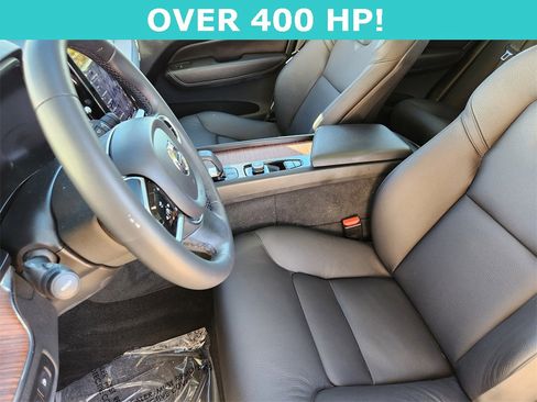 Used 2023 Volvo XC60 T8 Plus image 11