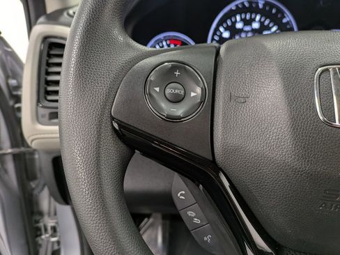 Certified 2021 Honda HR-V LX image 16