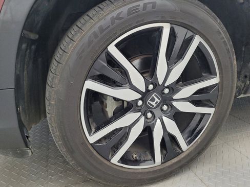 Used 2020 Honda Pilot Touring image 31