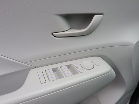 Used 2024 Hyundai Kona SEL w/ Convenience Package image 21