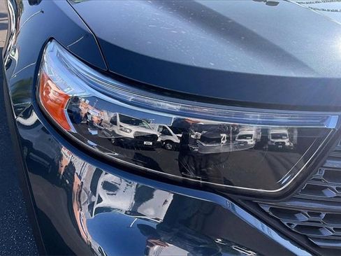 Certified 2022 Ford Explorer XLT w/ Equipment Group 202A image 30