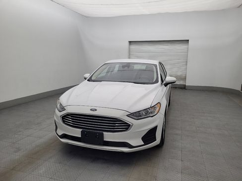 Used 2019 Ford Fusion SE image 15