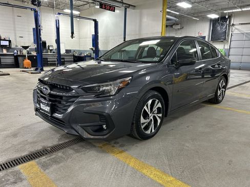 Certified 2025 Subaru Legacy Premium AWD/4WD image 4