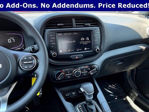 Certified 2023 Kia Soul LX image 8