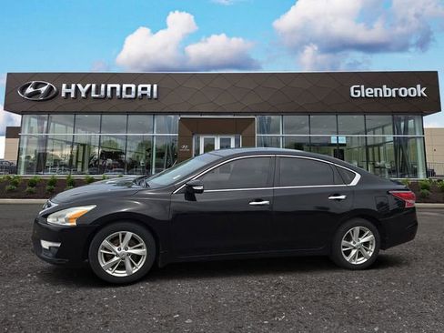 Used 2015 Nissan Altima 2.5 FWD image 1