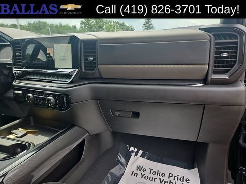 Certified 2025 Chevrolet Silverado 2500 ZR2 AWD/4WD image 29