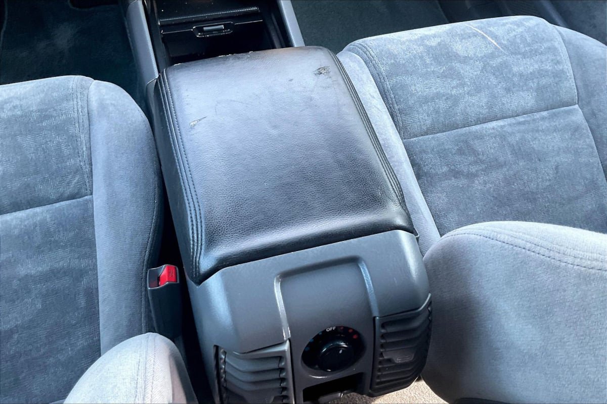 Used 2004 Honda Pilot EX image 10