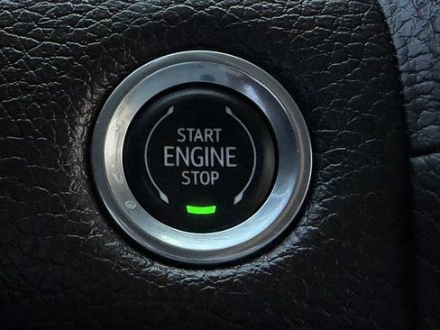 Used 2022 GMC Yukon Denali AWD/4WD image 21