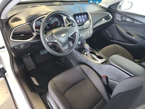 Used 2024 Chevrolet Malibu RS image 10