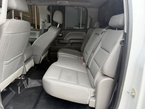 Used 2019 Chevrolet Silverado 2500 4x4 Crew Cab image 9