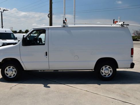 Used 2014 Ford E-150 and Econoline 150 RWD image 4