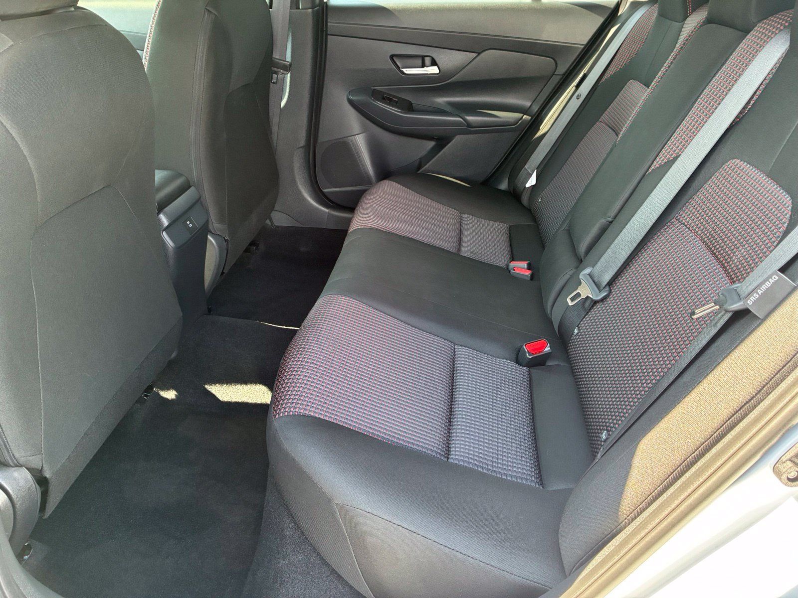Used 2026 Nissan Sentra SR w/ Floor Mat Package FWD image 15