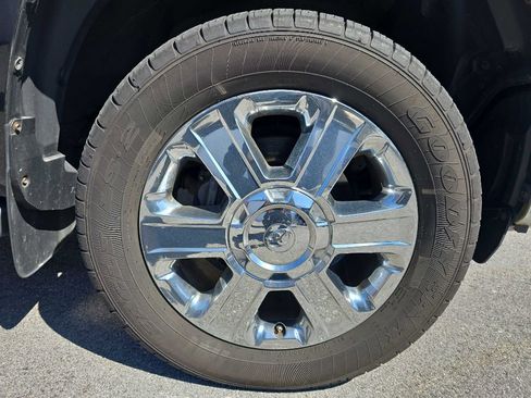 Used 2017 Toyota Tundra 1794 Edition image 5