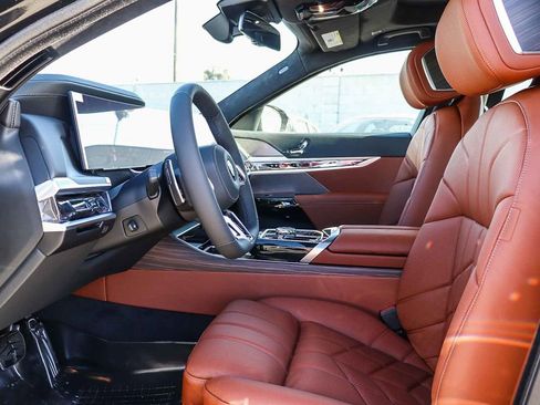 New 2026 BMW 740i xDrive 740i xDrive w/ Premium Package image 15