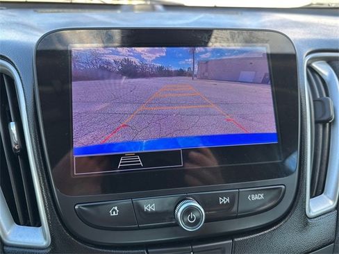 Used 2023 Chevrolet Malibu LT image 17