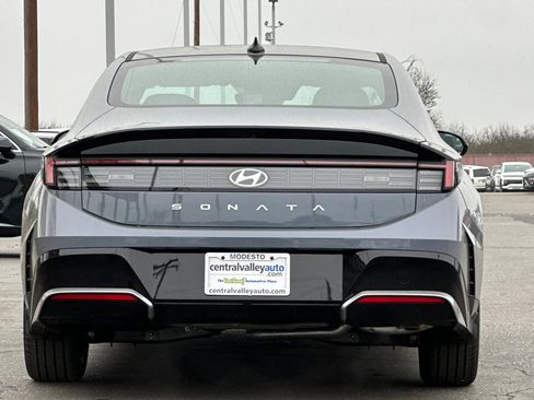 New 2026 Hyundai Sonata SEL image 5