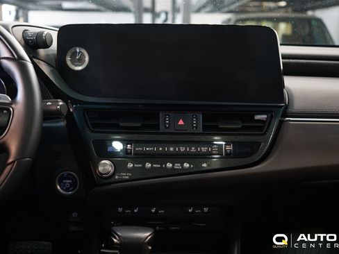 Used 2022 Lexus ES 300h FWD image 19