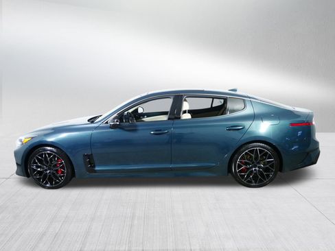 Used 2023 Kia Stinger GT-Line w/ Sun & Sound Package image 4