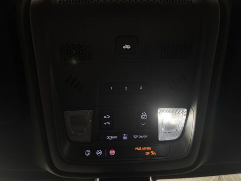 Certified 2025 Cadillac XT5 Premium Luxury image 47