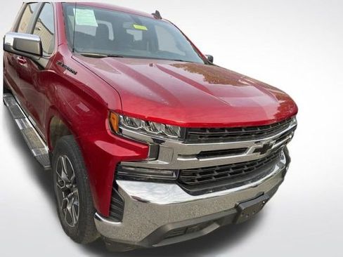 Used 2021 Chevrolet Silverado 1500 LT w/ Bed Protection Package image 3