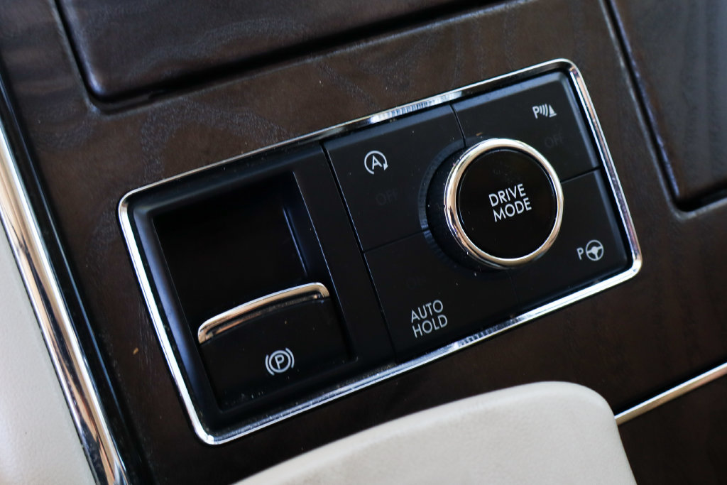 Used 2021 Lincoln Navigator Reserve AWD/4WD image 39