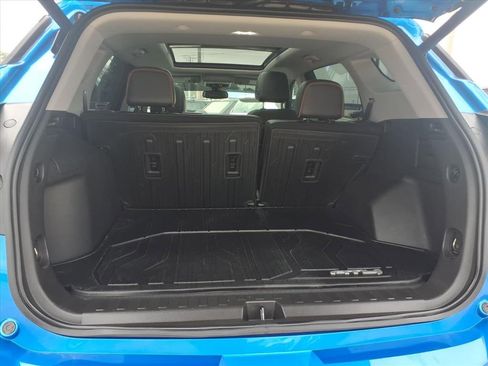 Used 2024 GMC Terrain AT4 w/ Infotainment Package II image 15